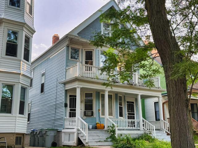 1916 E Webster Pl, Unit 1918, 1918A