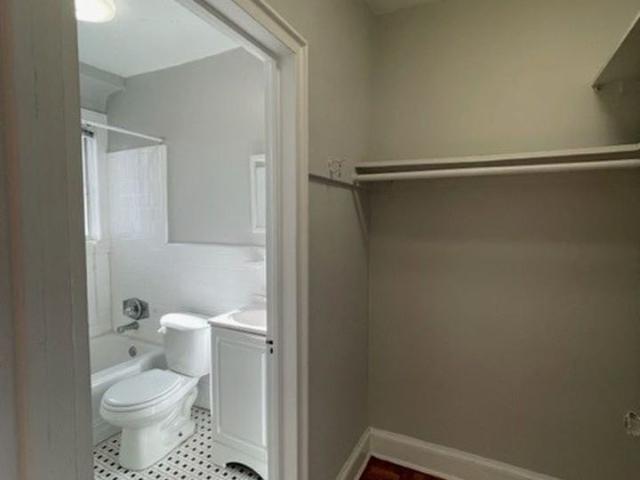 1916 R Street Studio Apartment for Rent at 1916 R St Nw, Washington, DC 20009 Dupont Circle