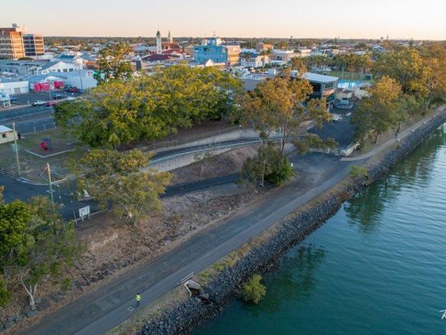 1916m2 OF ABSOLUTE RIVERFRONT LAND
