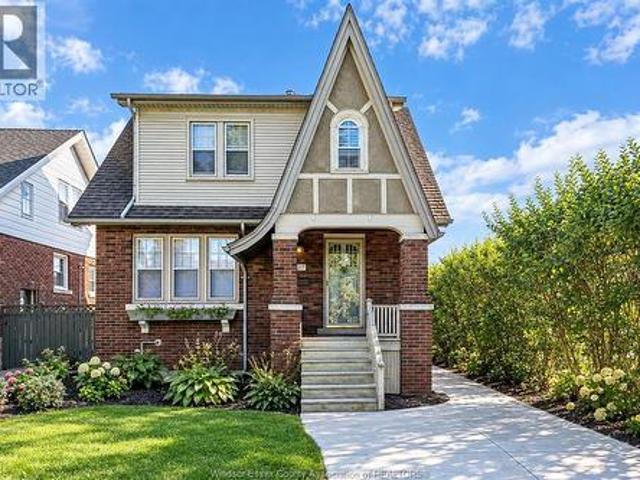 1917 Oneida Court, Windsor, ON, N8Y 1T1 house for sale | Listing ID 26025 | Royal LePage