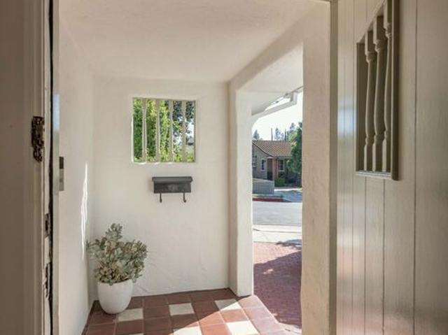 1917 Eden Avenue