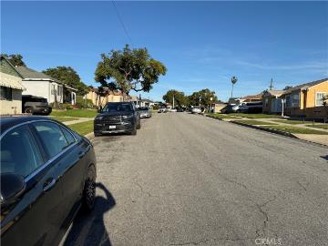 1917 Lohengrin St, Los Angeles, CA 90047 | MLS #MB26007