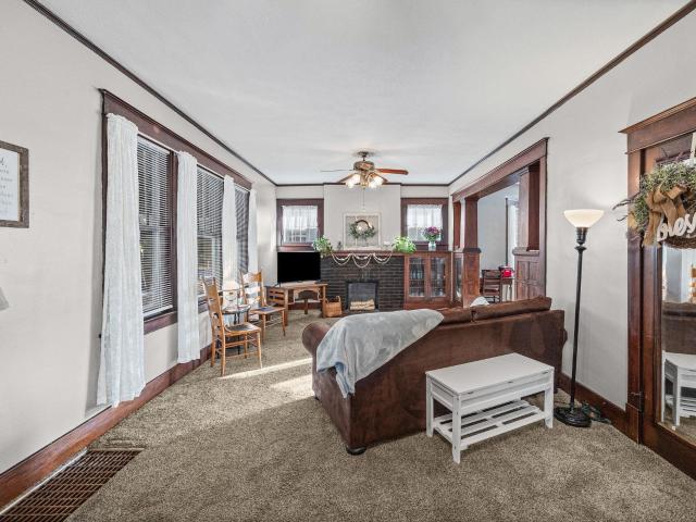 1917 Thompson Street