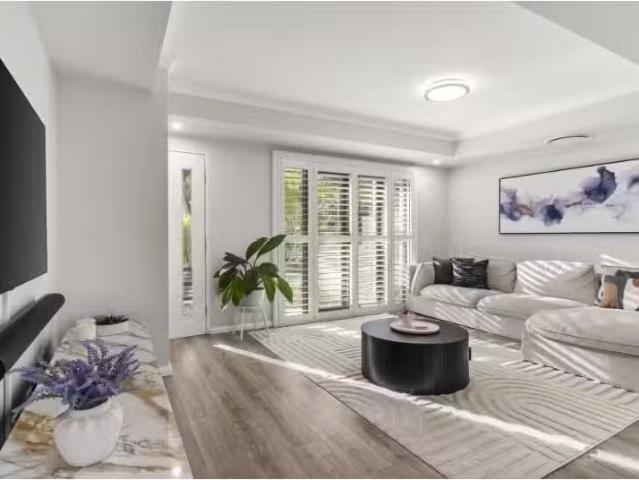 19/17 27 Dilkara Circuit, Bangor Townhouse for rent Listed by.