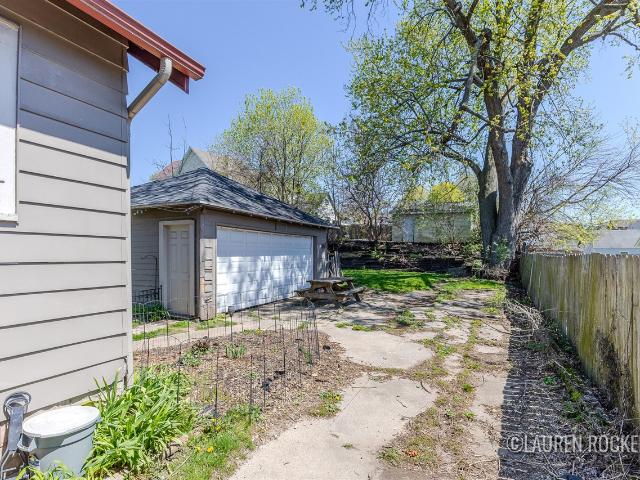 1918 Coit Avenue