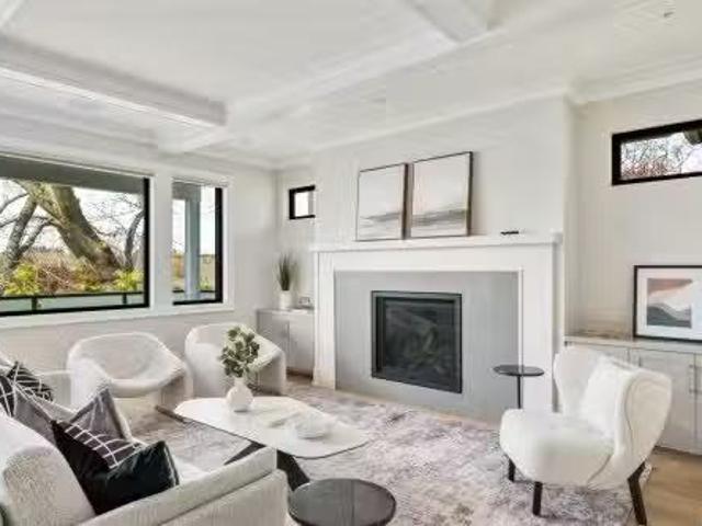 1918 Shotbolt Rd, Victoria, BC, V8S 1H2 house for sale List.