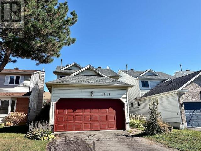 1919 Orchardview Avenue Ottawa, ON K4A3H1