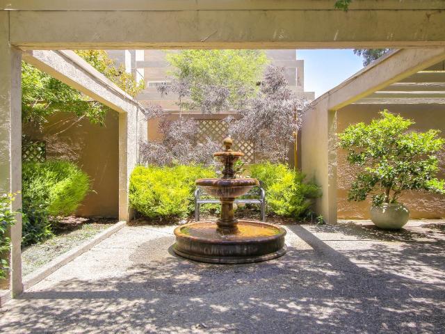 1919 Alameda De Las Pulgas 75