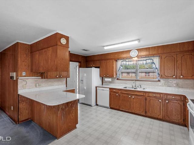 1919 Camille Street