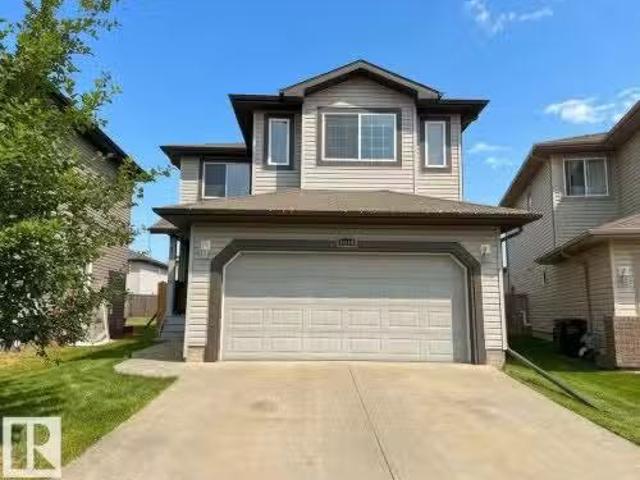 1919 Hammond Place Nw, Edmonton, AB, T6M 0K3 house for sale.
