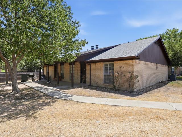 1919 Pine Tree Drive