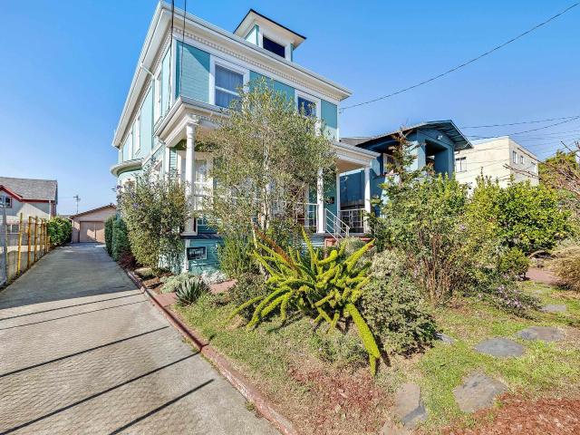 1919 48Th Ave