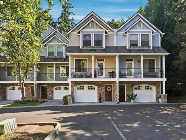 1910 NE 49th Way, Hillsboro, OR 97124