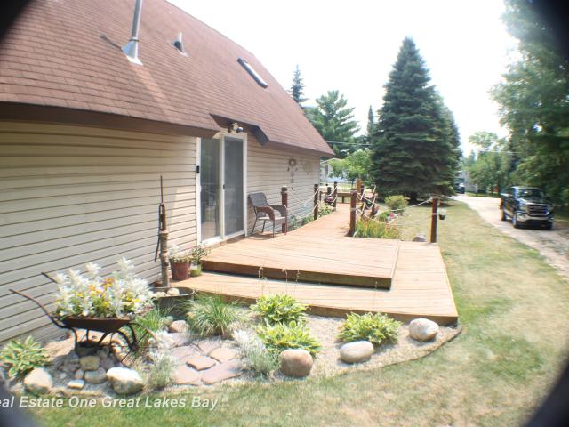 1911 N Ogemaw Trail