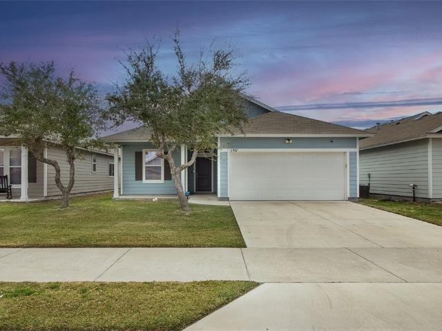 1911 Estes Flats Dr, Aransas Pass, TX 78336 | MLS #470409