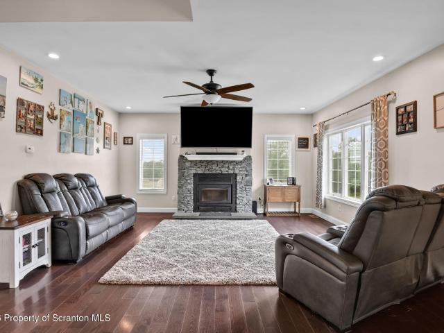 1911 Hunsinger Road