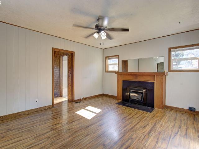 1911 kauffman ave