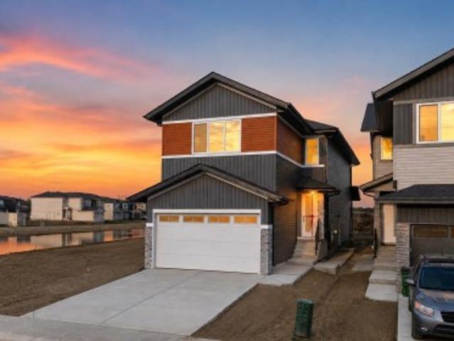 1911 48 St Sw, Edmonton, AB, T6X 3N3 house for sale | Listing ID E4505 | Royal LePage