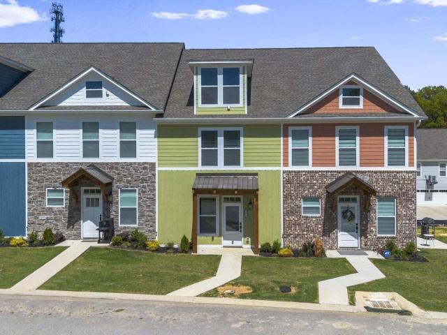 19121914 1916 1918 Cypress Lane