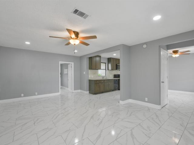 1913 Scarborough Lane