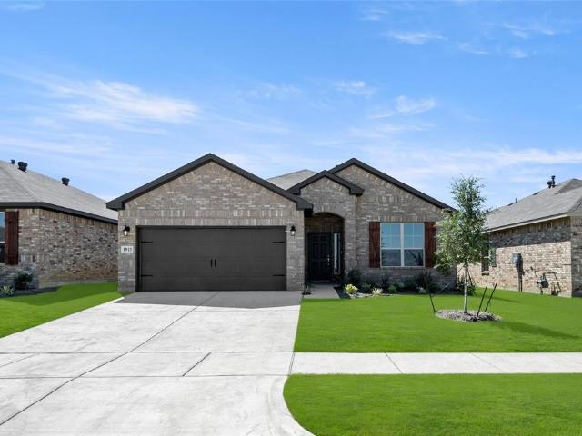 1913 Seminole Dr, Cleburne, TX 76033 | MLS #20620