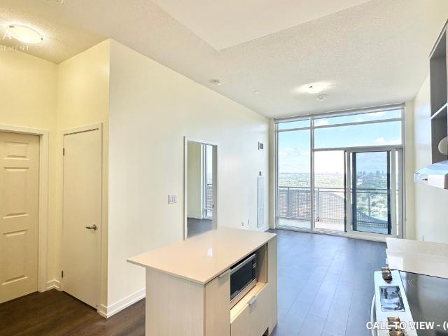 1913 2520 Eglinton Ave W, Mississauga, Ontario L5M 0Y2 STYLISH 1 BEDROOM CONDO WITH PREMIUM AMENITIES Condo for Rent