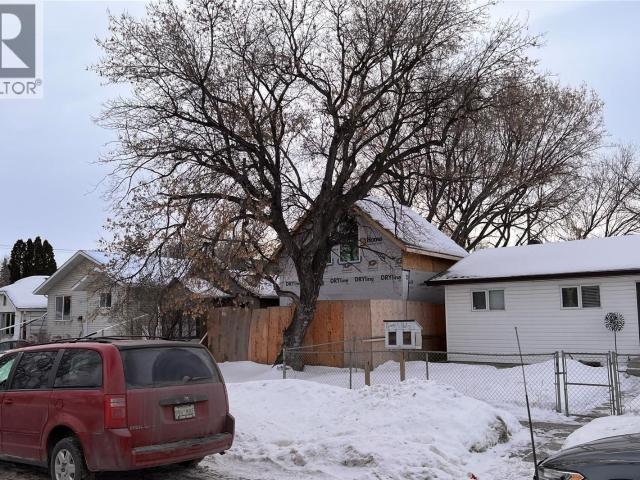 1913 20th Street W