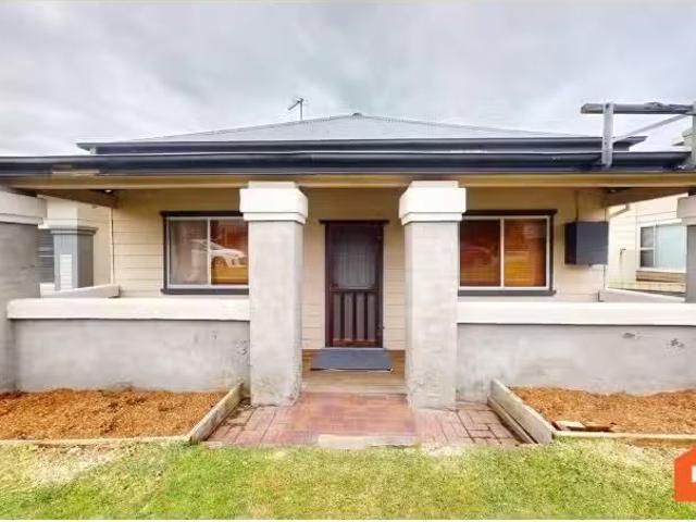 191 Gosford Road, Adamstown House for rent Listed by Leah Jay.