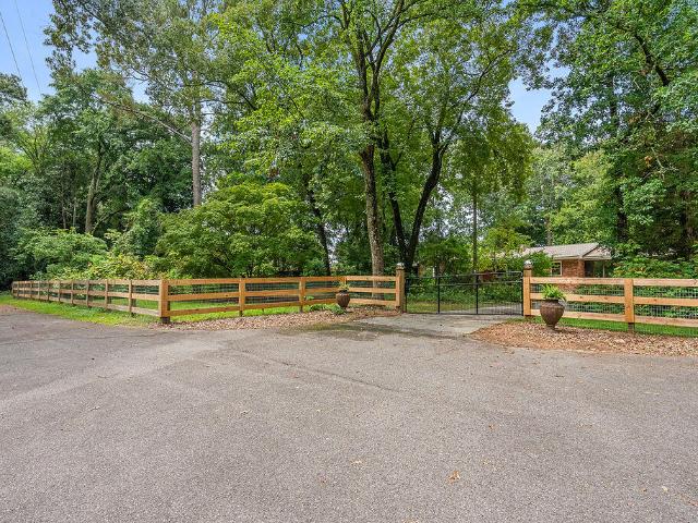191 Hickory Road