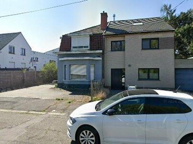 191 m2 apartment for rent in Moeskroen