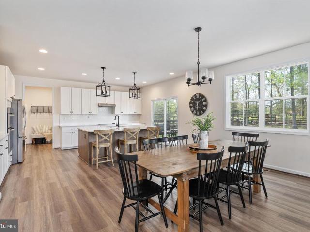 191 Moffett Lane