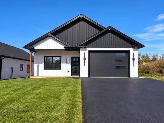 191 Rogerson Street, Charlottetown, PE, C1E 3W4 house for sa.