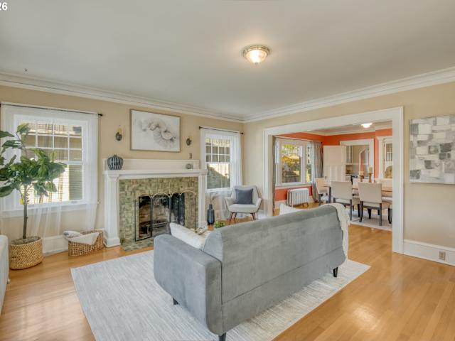 1924 NE 47TH AVE