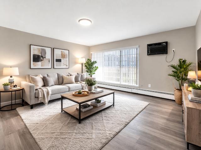 19255 Shiawassee Drive 1 Bedroom Apartment for Rent at 19255 Shiawassee Dr, Detroit, MI 48219 Redford