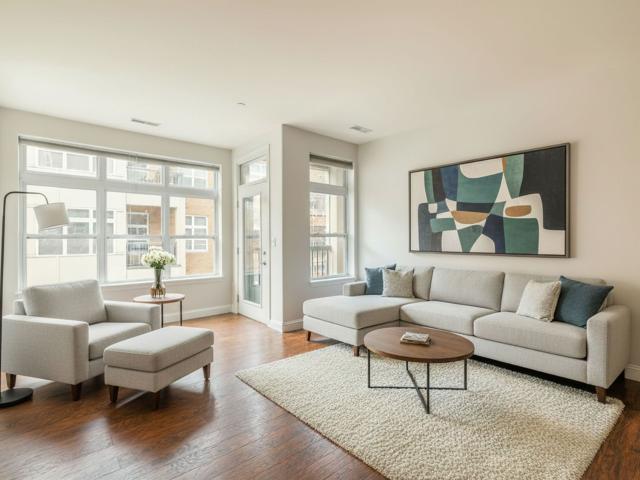 1925 N. Water St. Unit 301, Milwaukee, US, WI