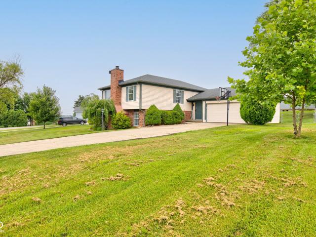 1925 E Woodside Village Drive