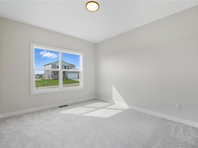 1925 SW Hightown Dr, Lee's Summit, MO 64082 | MLS #2600