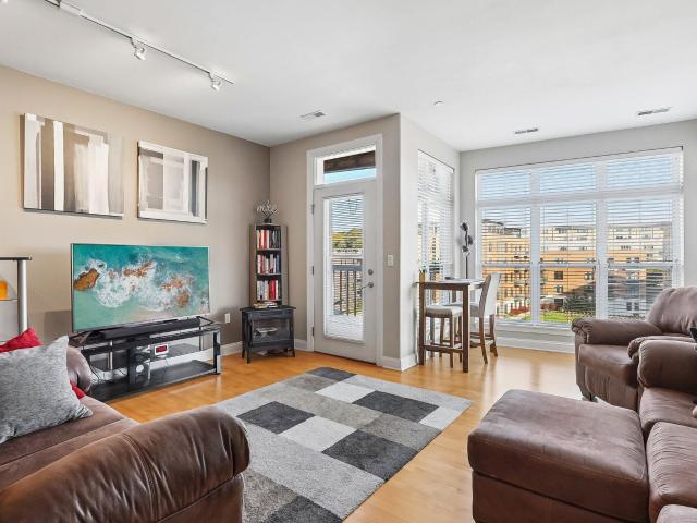 1925 Water St, Unit 303