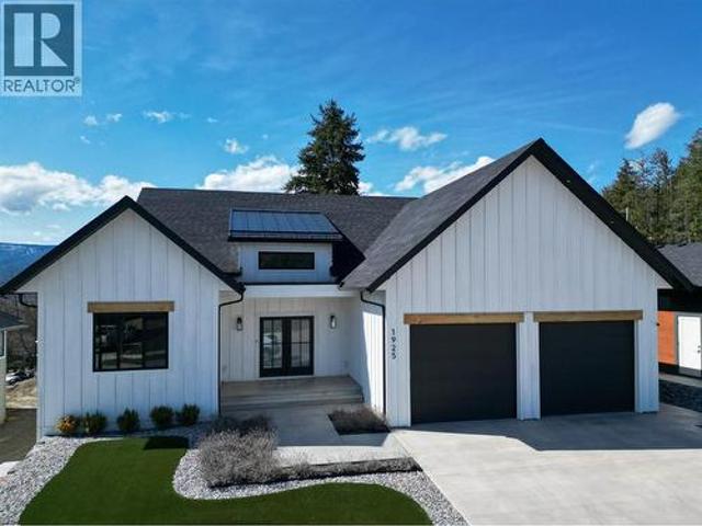 1925 35 Street Ne, Salmon Arm, BC, V1E 1M9 house for sale | Listing ID 10382 | Royal LePage