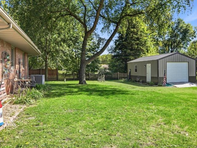 1926 N 31st Road
