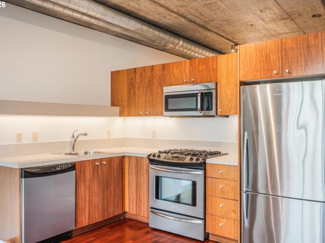 1926 w burnside st # 512
