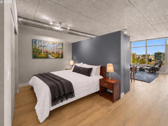 1926 w burnside st # 807