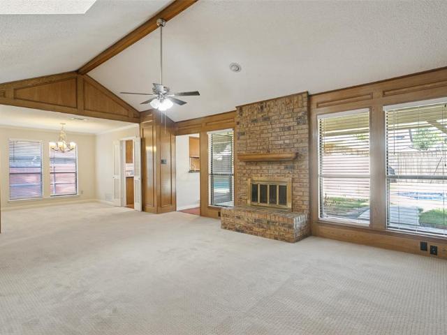 1927 E Branch Hollow Drive