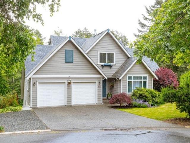 1927 Riverside Dr, View Royal, BC, V9B 6H9 Luxury House for sale | Listing ID 1042 | Royal LePage Carriage Trade Luxury Properties