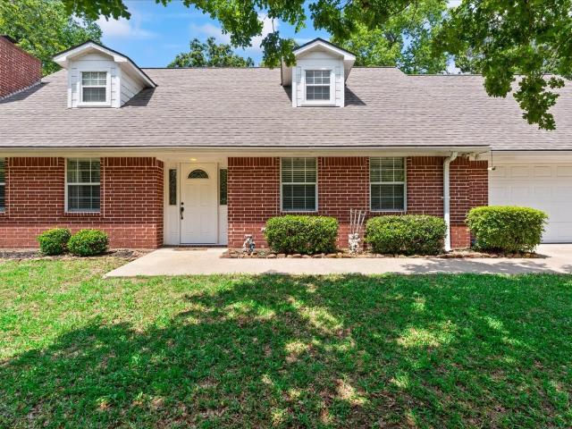 1928 Greentree Dr, Huntsville, TX 77340 | MLS #61892