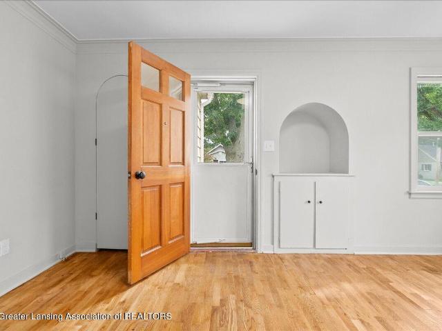 1928 Sunnyside Avenue
