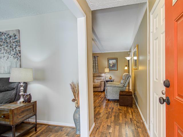 1920 Lazy Creek Lane