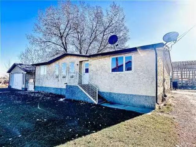 1921 21 Street, Nanton, AB, T0L 1R0 house for sale Listing.
