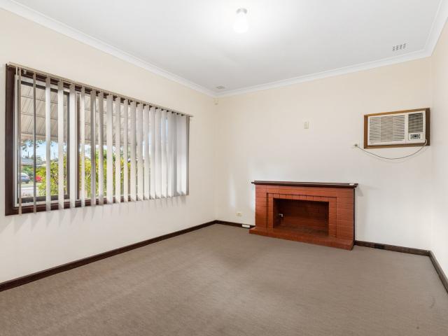 192 Gabriel Street Cloverdale, WA 6105