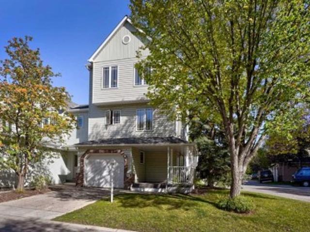 192 Inglewood Cove Se, Calgary, AB, T2G 5K3 townhouse for sale | Listing ID A2346 | Royal LePage
